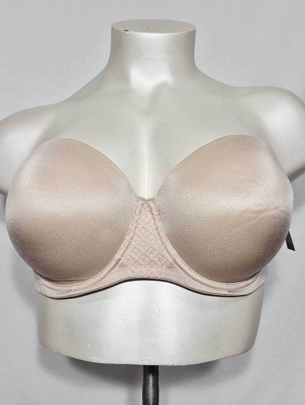 42D Bali Df6599 6599 One Smooth U Stay In Place Strapless UW Bra Beige NWT